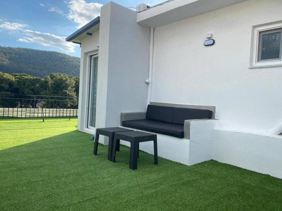 Rooftop Apartment With Garden In Ioannina Exterior photo